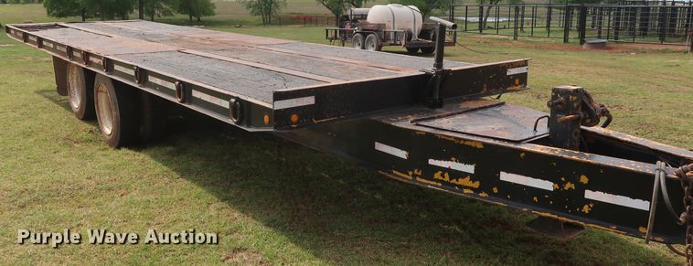 image for item DH0880 1998 Evaco tilt deck equipment trailer