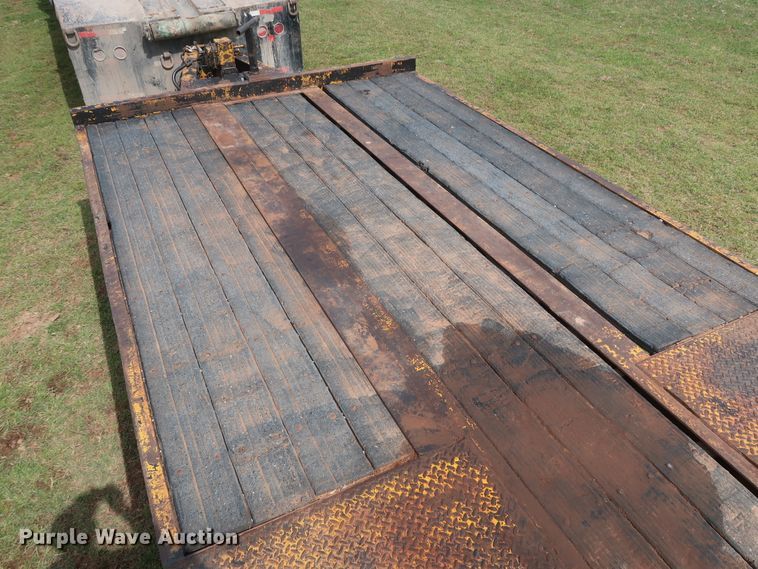 image for item DH0880 1998 Evaco tilt deck equipment trailer