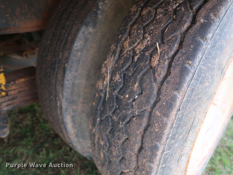 image for item DH0880 1998 Evaco tilt deck equipment trailer