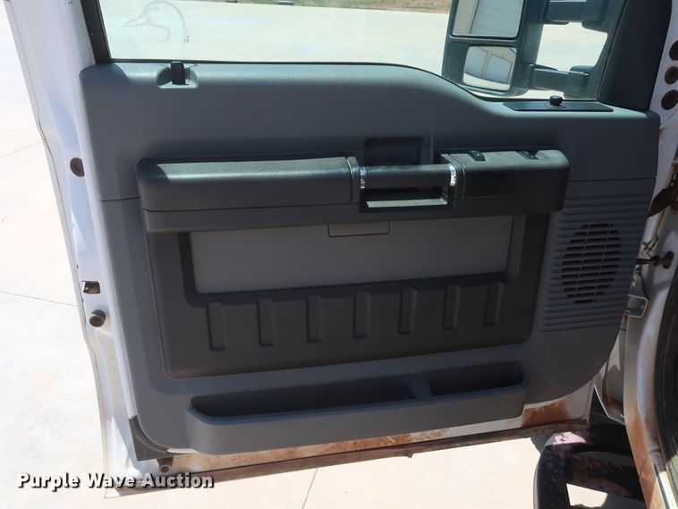 image for item DH0885 2011 Ford F550 Super Duty XL SuperCab bucket truck