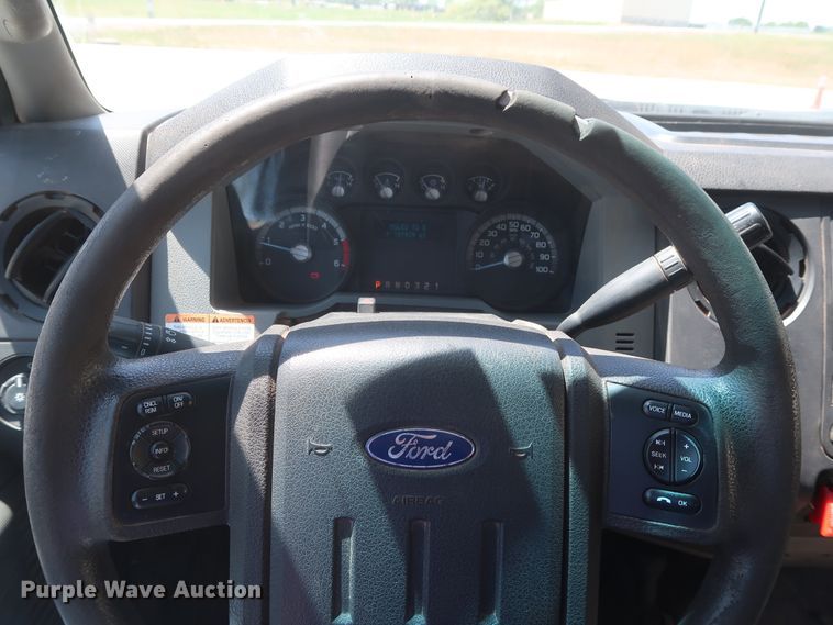 image for item DH0885 2011 Ford F550 Super Duty XL SuperCab bucket truck