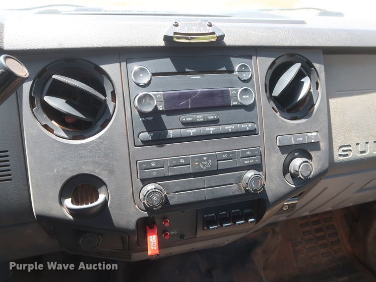 image for item DH0885 2011 Ford F550 Super Duty XL SuperCab bucket truck