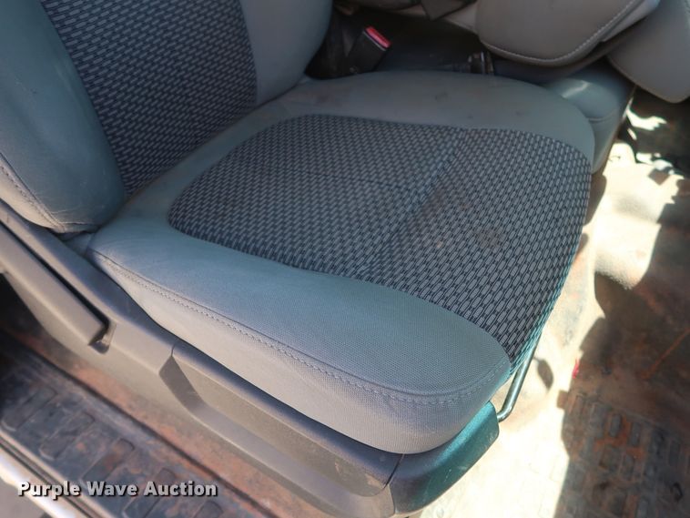 image for item DH0885 2011 Ford F550 Super Duty XL SuperCab bucket truck