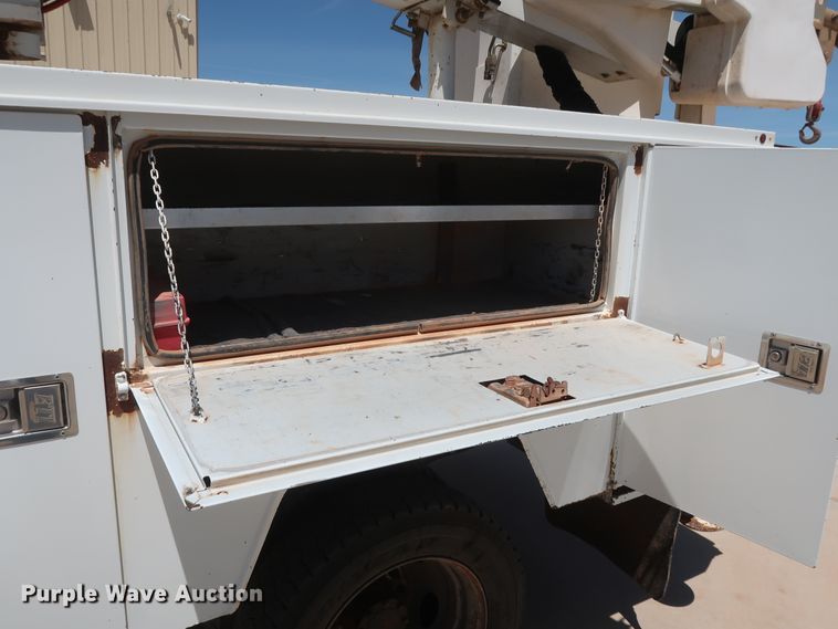 image for item DH0885 2011 Ford F550 Super Duty XL SuperCab bucket truck