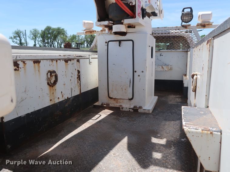 image for item DH0885 2011 Ford F550 Super Duty XL SuperCab bucket truck