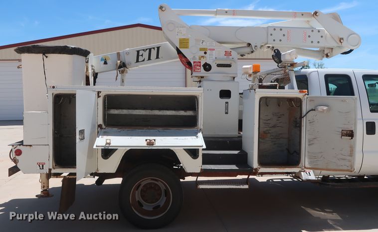 image for item DH0885 2011 Ford F550 Super Duty XL SuperCab bucket truck