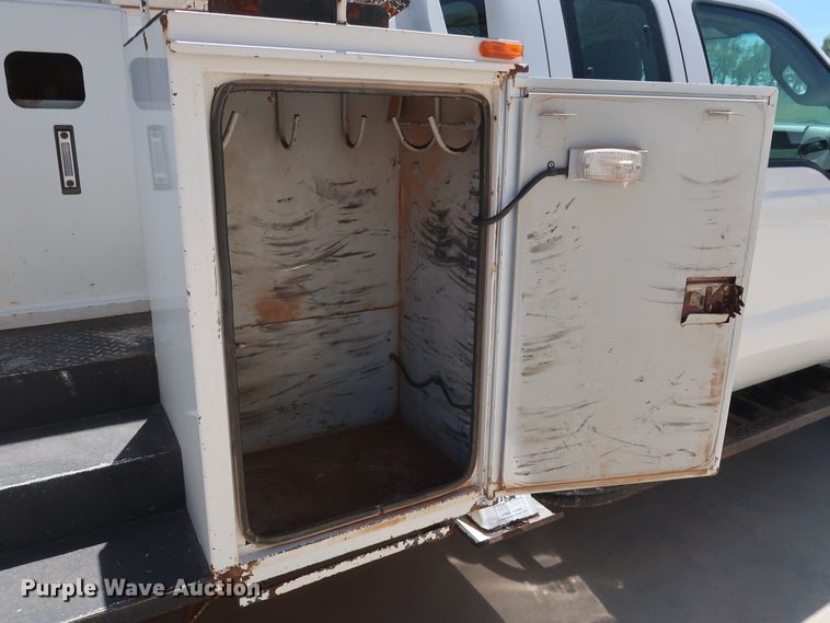 image for item DH0885 2011 Ford F550 Super Duty XL SuperCab bucket truck