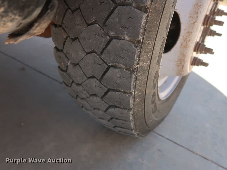 image for item DH0885 2011 Ford F550 Super Duty XL SuperCab bucket truck