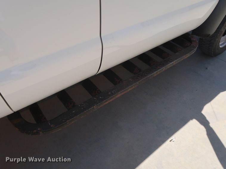 image for item DH0885 2011 Ford F550 Super Duty XL SuperCab bucket truck