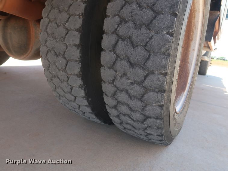 image for item DH0885 2011 Ford F550 Super Duty XL SuperCab bucket truck