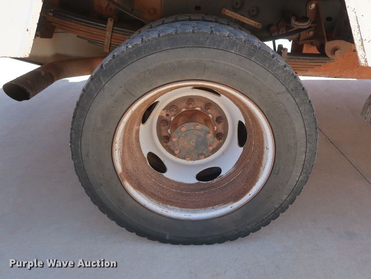 image for item DH0885 2011 Ford F550 Super Duty XL SuperCab bucket truck