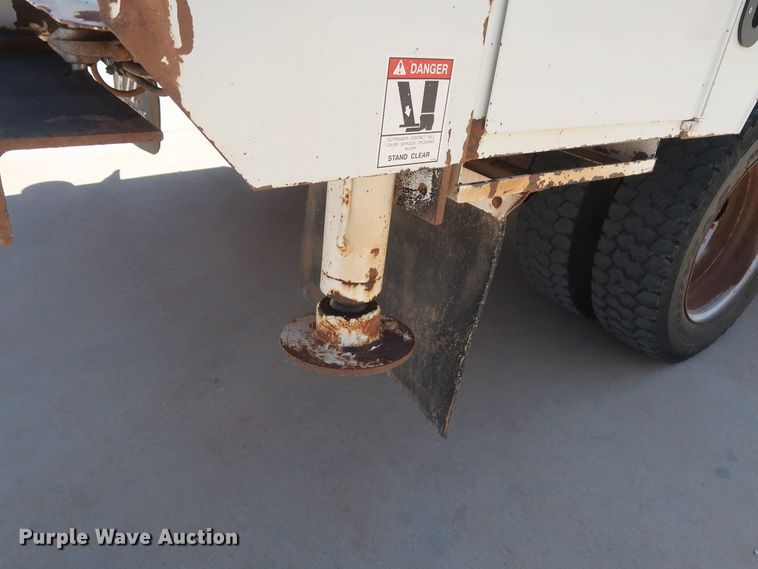 image for item DH0885 2011 Ford F550 Super Duty XL SuperCab bucket truck