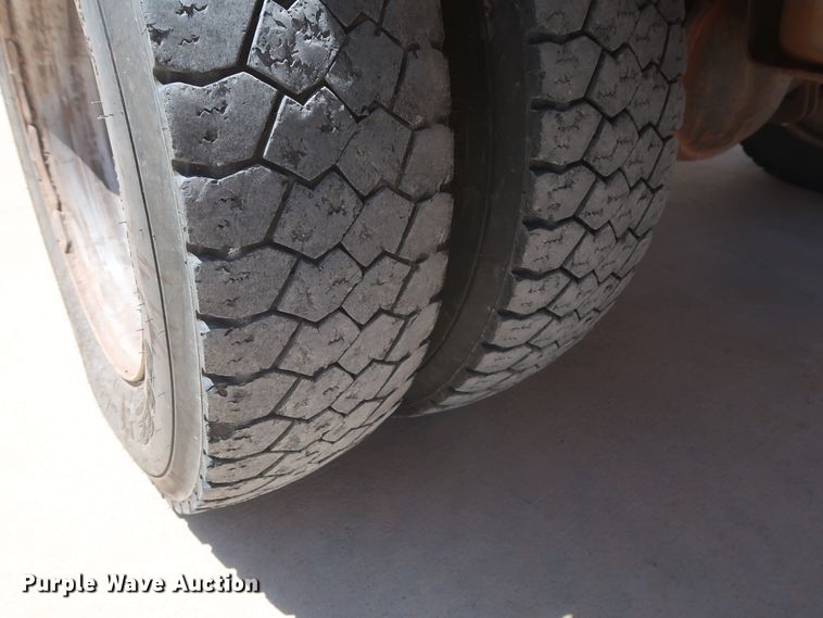 image for item DH0885 2011 Ford F550 Super Duty XL SuperCab bucket truck