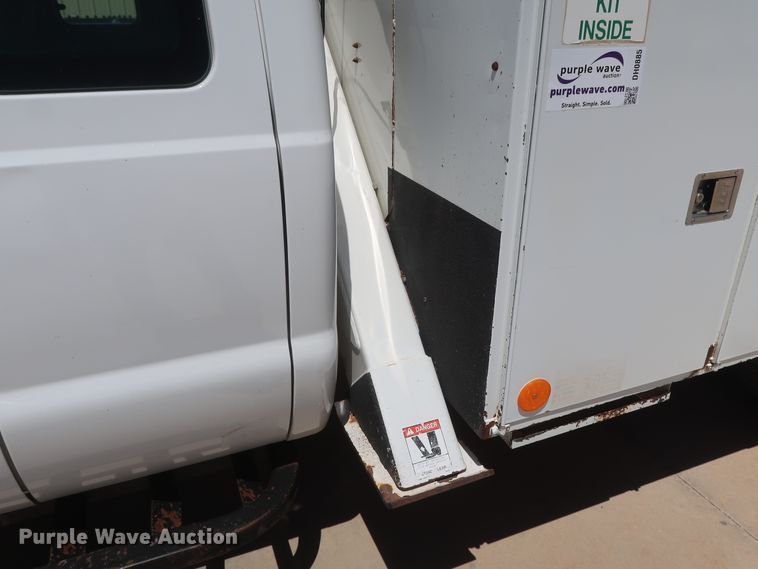 image for item DH0885 2011 Ford F550 Super Duty XL SuperCab bucket truck