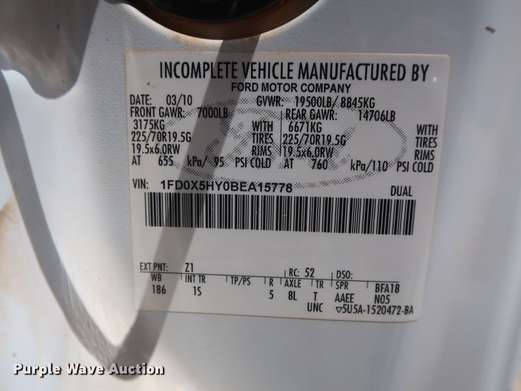 image for item DH0885 2011 Ford F550 Super Duty XL SuperCab bucket truck