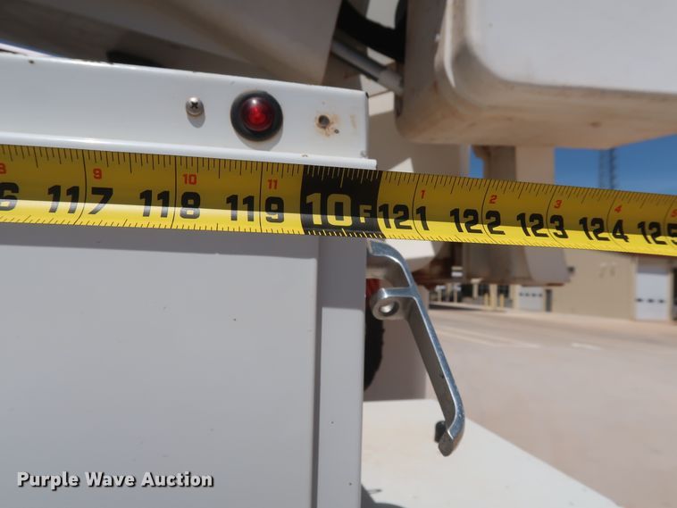 image for item DH0885 2011 Ford F550 Super Duty XL SuperCab bucket truck