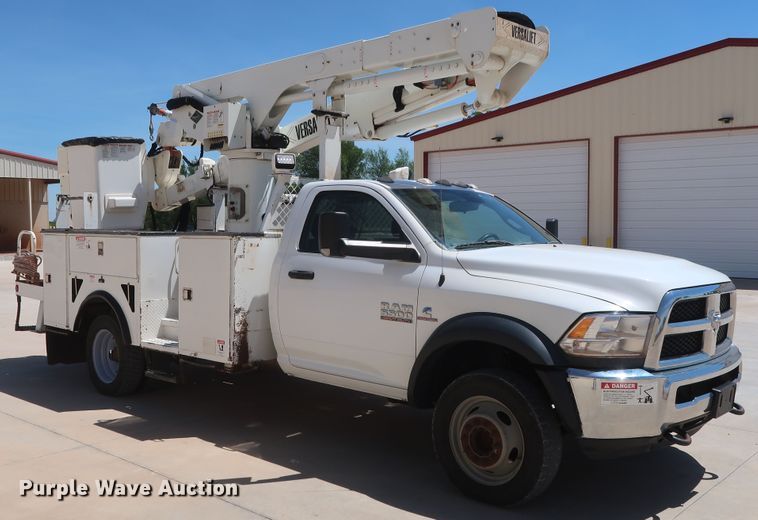 image for item DH0886 2015 Dodge Ram 5500HD bucket truck