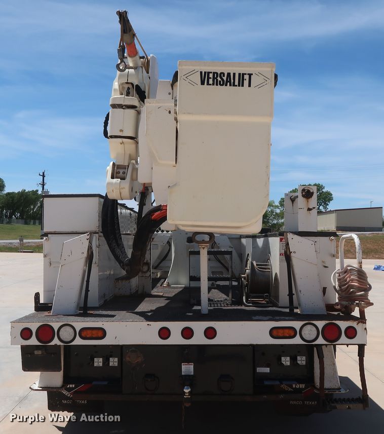 image for item DH0886 2015 Dodge Ram 5500HD bucket truck