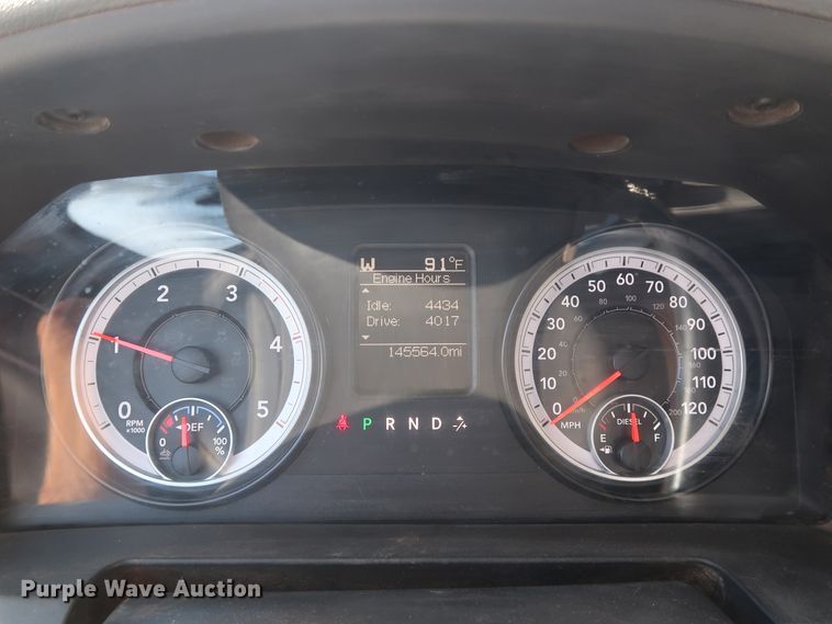 image for item DH0886 2015 Dodge Ram 5500HD bucket truck