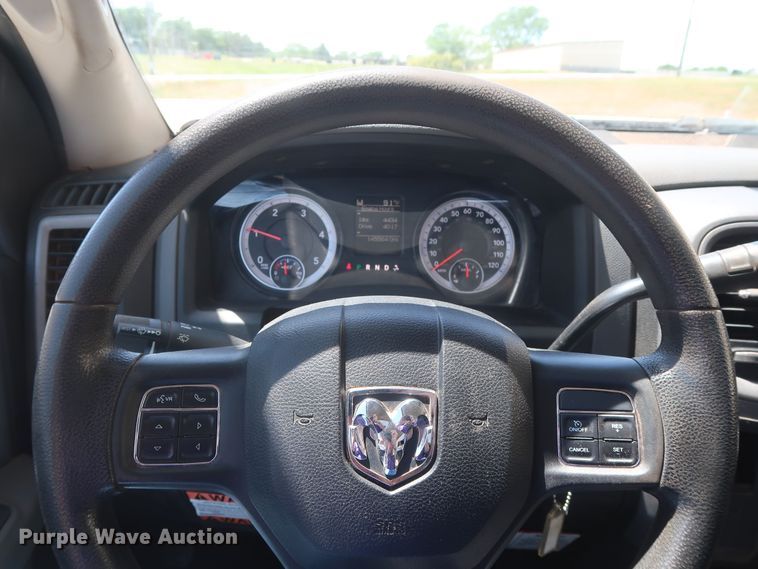 image for item DH0886 2015 Dodge Ram 5500HD bucket truck