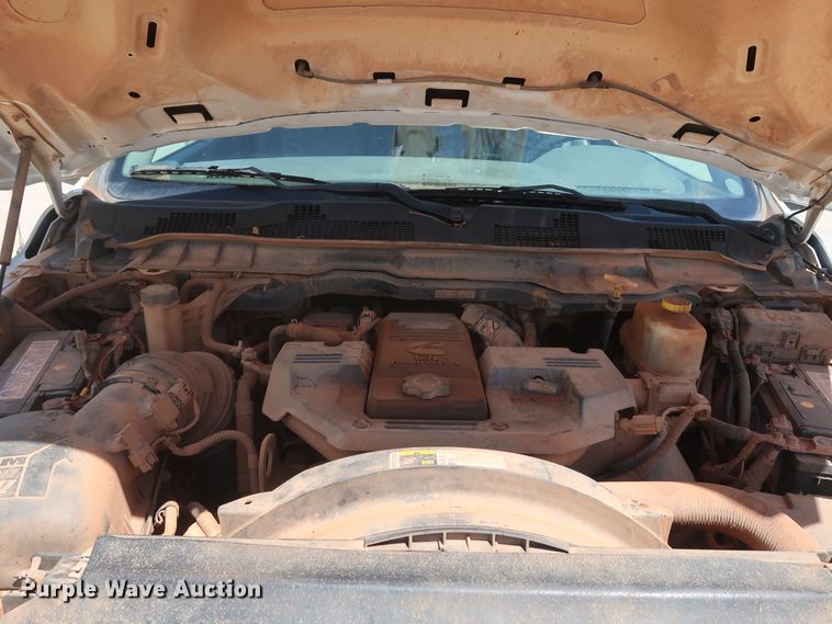 image for item DH0886 2015 Dodge Ram 5500HD bucket truck