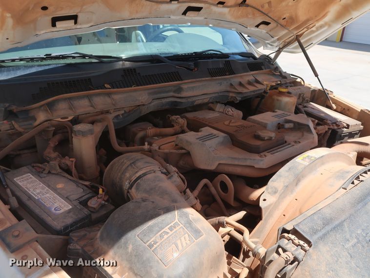 image for item DH0886 2015 Dodge Ram 5500HD bucket truck