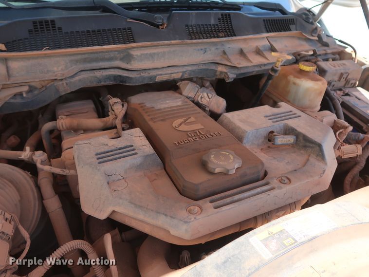 image for item DH0886 2015 Dodge Ram 5500HD bucket truck