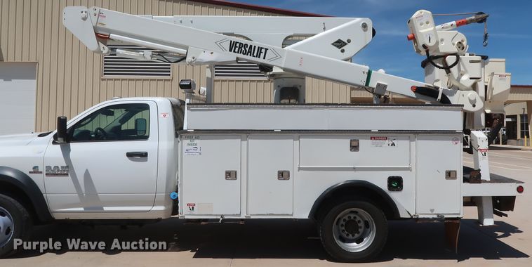 image for item DH0886 2015 Dodge Ram 5500HD bucket truck