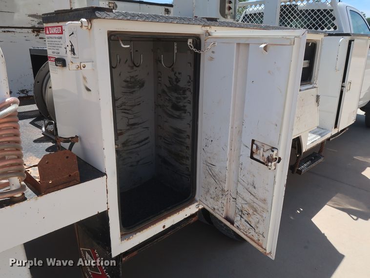 image for item DH0886 2015 Dodge Ram 5500HD bucket truck