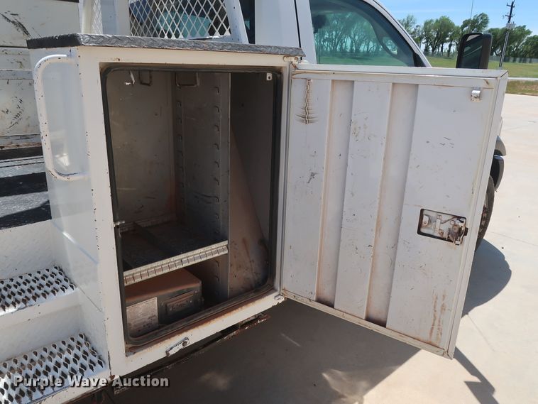 image for item DH0886 2015 Dodge Ram 5500HD bucket truck