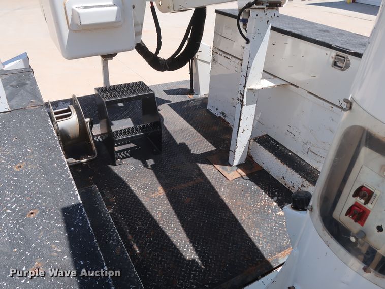 image for item DH0886 2015 Dodge Ram 5500HD bucket truck