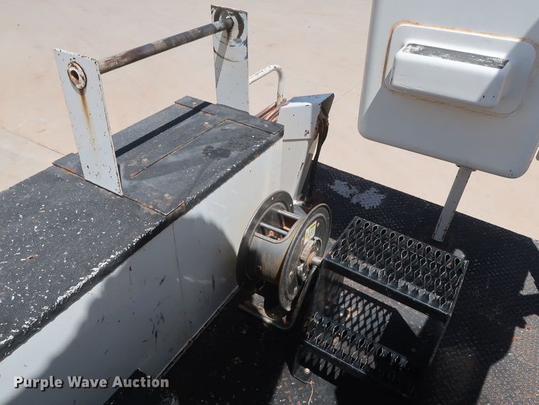 image for item DH0886 2015 Dodge Ram 5500HD bucket truck