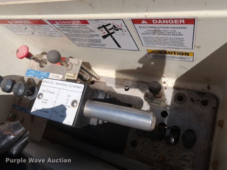 image for item DH0886 2015 Dodge Ram 5500HD bucket truck