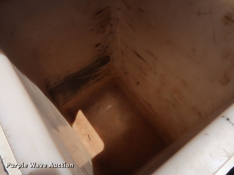 image for item DH0886 2015 Dodge Ram 5500HD bucket truck