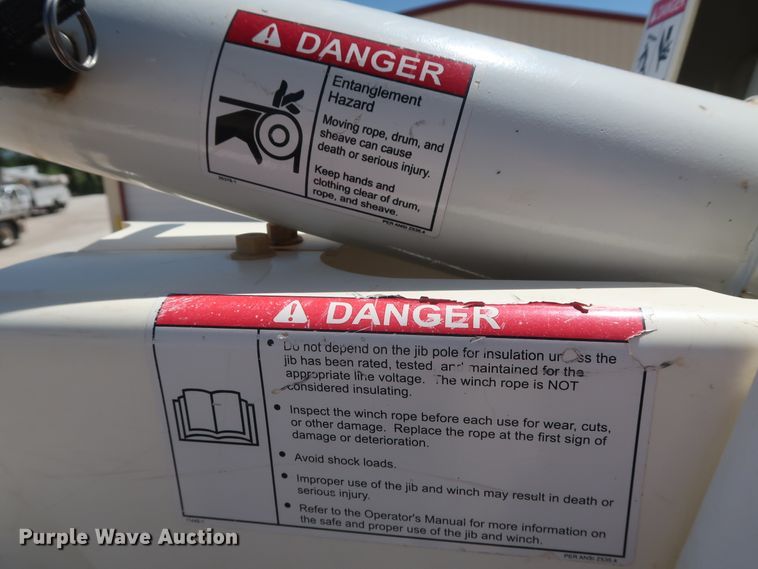 image for item DH0886 2015 Dodge Ram 5500HD bucket truck