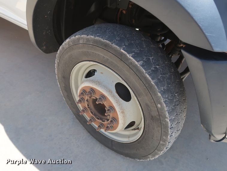 image for item DH0886 2015 Dodge Ram 5500HD bucket truck