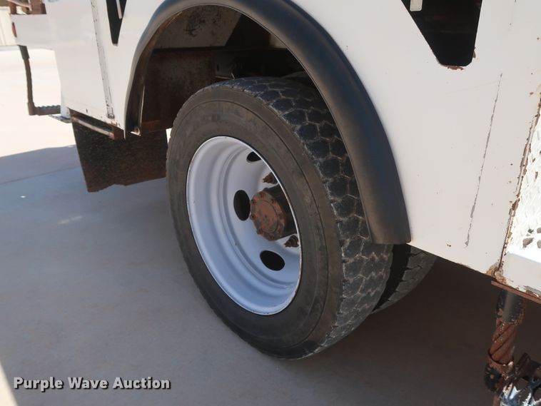 image for item DH0886 2015 Dodge Ram 5500HD bucket truck