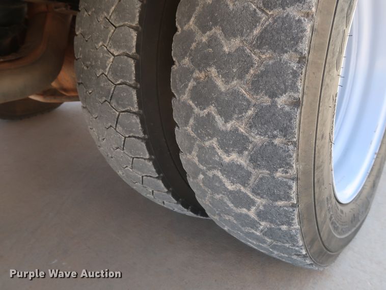 image for item DH0886 2015 Dodge Ram 5500HD bucket truck