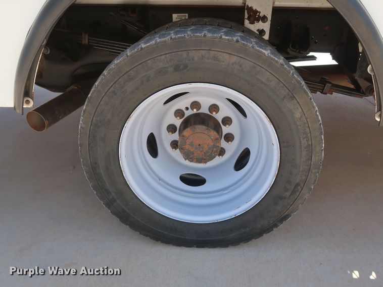 image for item DH0886 2015 Dodge Ram 5500HD bucket truck