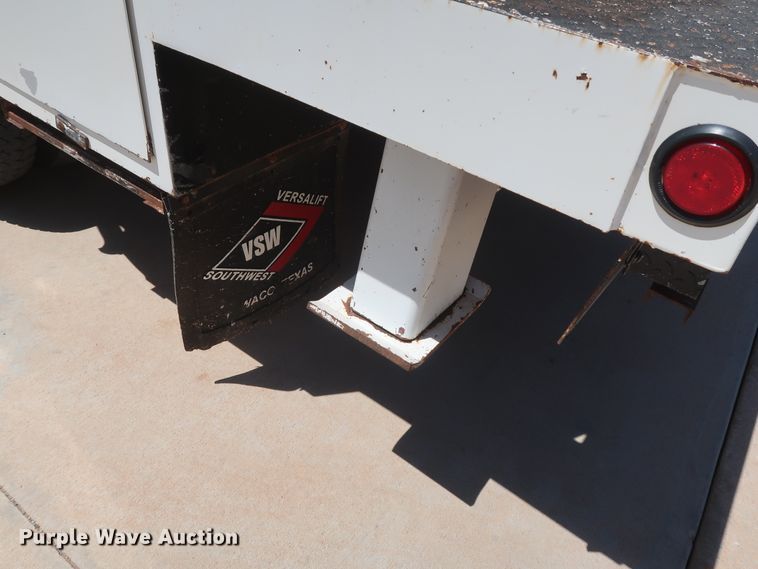 image for item DH0886 2015 Dodge Ram 5500HD bucket truck