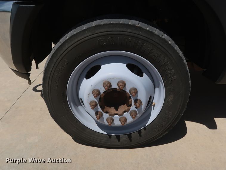 image for item DH0886 2015 Dodge Ram 5500HD bucket truck