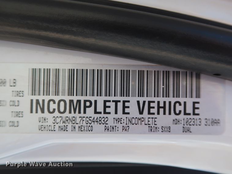 image for item DH0886 2015 Dodge Ram 5500HD bucket truck