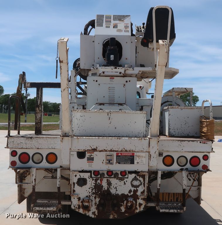 image for item DH0887 2008 Freightliner Business Class M2 digger derrick truck