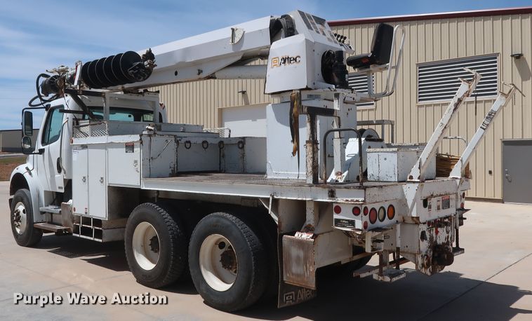 image for item DH0887 2008 Freightliner Business Class M2 digger derrick truck