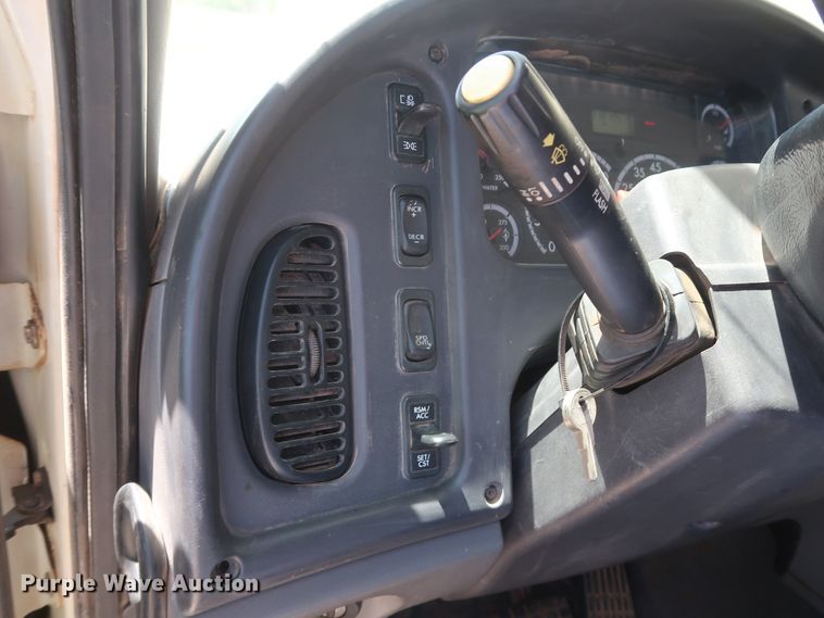 image for item DH0887 2008 Freightliner Business Class M2 digger derrick truck