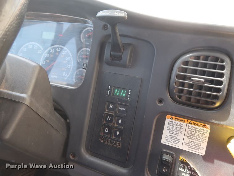 image for item DH0887 2008 Freightliner Business Class M2 digger derrick truck