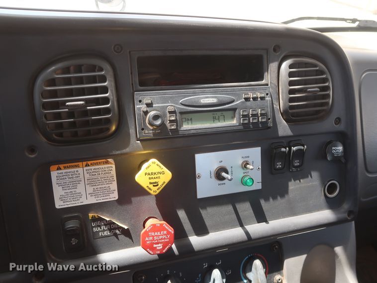 image for item DH0887 2008 Freightliner Business Class M2 digger derrick truck