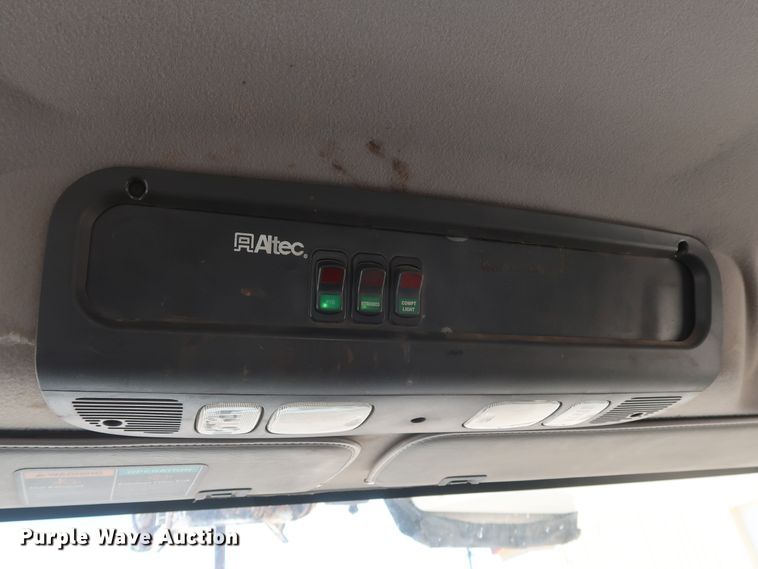 image for item DH0887 2008 Freightliner Business Class M2 digger derrick truck