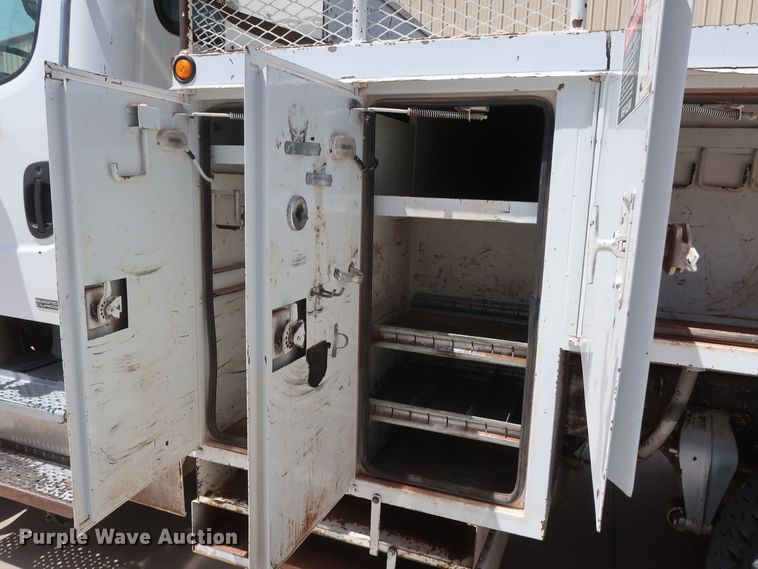 image for item DH0887 2008 Freightliner Business Class M2 digger derrick truck