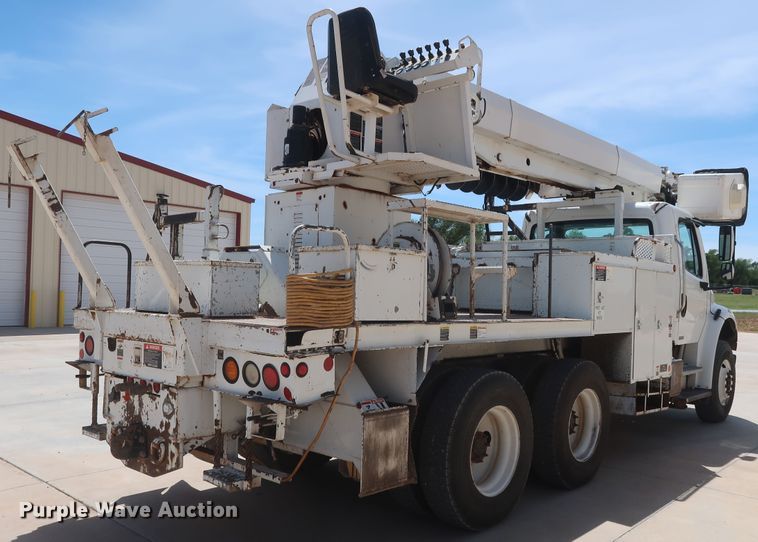 image for item DH0887 2008 Freightliner Business Class M2 digger derrick truck